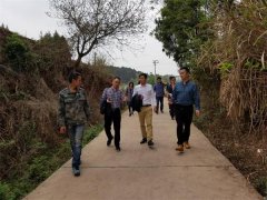 成都市青羊区社区发展治理促进会、成都义工联合会党支部发起主办的“党建＋公益”社会力量参与扶贫兴农走进简阳土地坳村主题活动